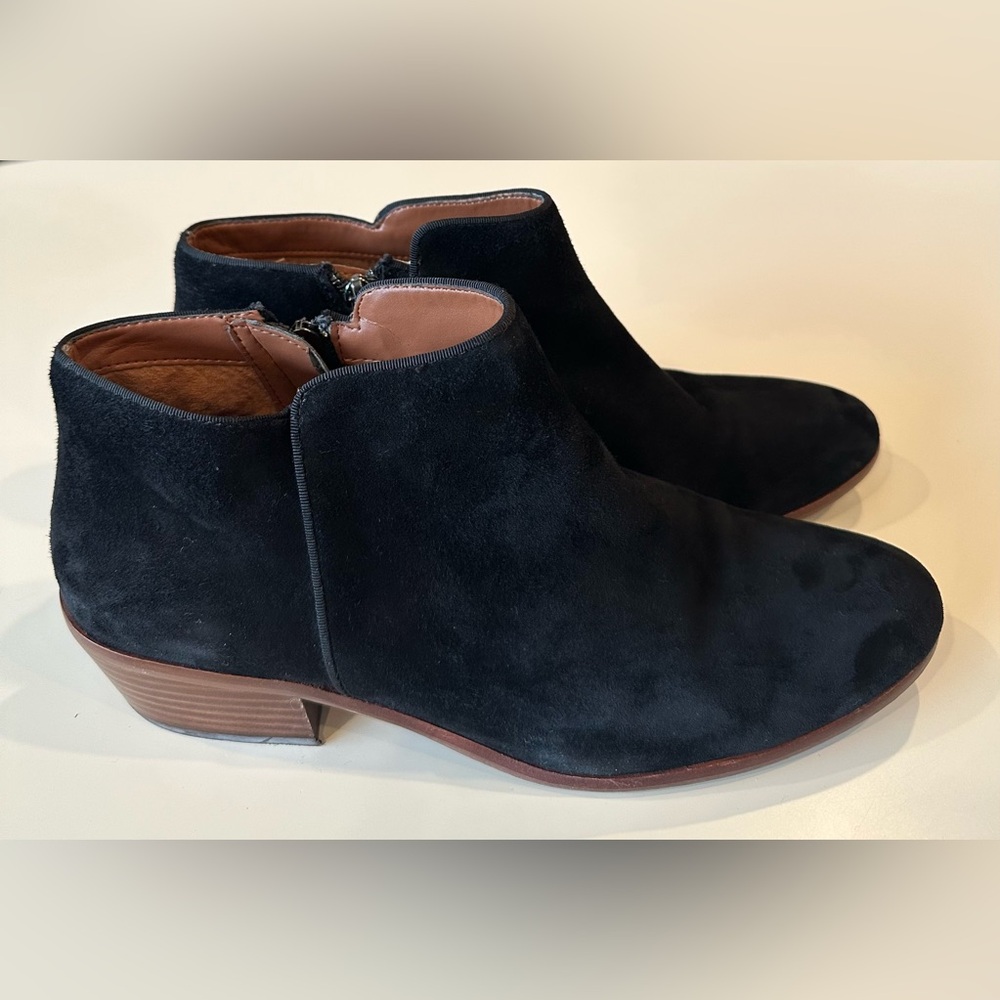 Sam Edelman ‘Petty’ Chelsea ankle booties black suede Women’s 11M